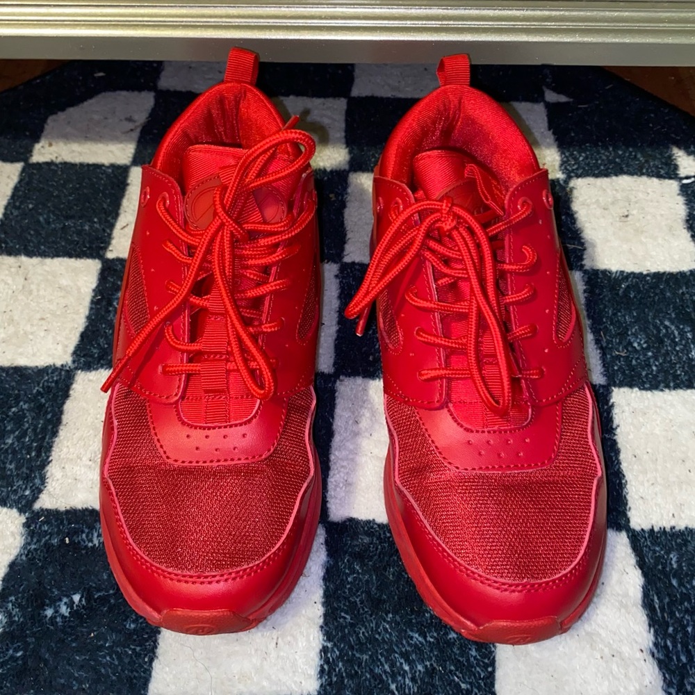 Red heelys
